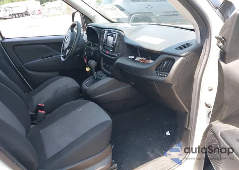 2021 Ram Promaster City Tradesman z USA, uszkodzony, nr VIN ZFBHRFAB0M6U49938